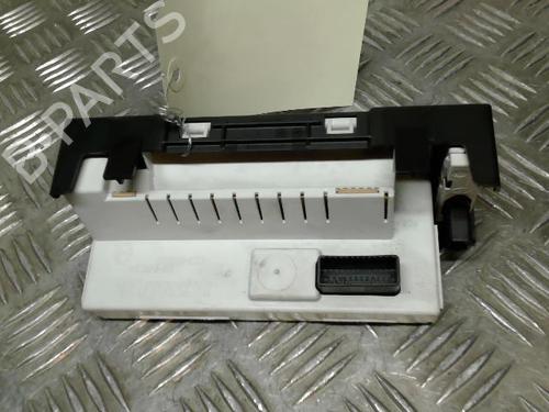 Multifunctionele display RENAULT CLIO III (BR0/1, CR0/1) 1.5 dCi (C/BR0G, C/BR1G) (68 hp) 21742363