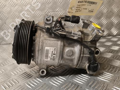 Used AC compressor RENAULT MEGANE IV Hatchback (B9A/M/N_) 1.5 Blue dCi 95 (B9A2, B9A6) (95 hp) 22236585