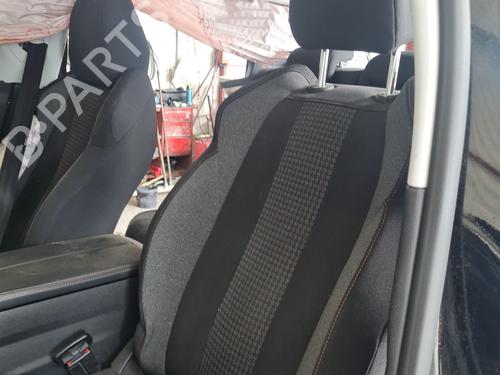 Right taillight PEUGEOT 3008 II SUV (MC_, MR_, MJ_, M4_) 1.5 BlueHDi 130 | BP29082851C35 