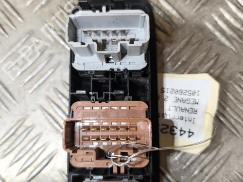 Left front window switch RENAULT MEGANE II (BM0/1_, CM0/1_) 1.9 dCi | BP25346623I27 