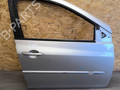 Used Right front door RENAULT CLIO III (BR0/1, CR0/1) 1.5 dCi (C/BR0G, C/BR1G) (68 hp) 26508942