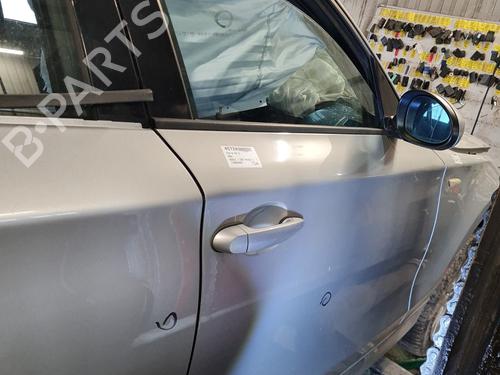 Dør høyre foran BMW 1 (E87) 118 d (143 hp) 31137649