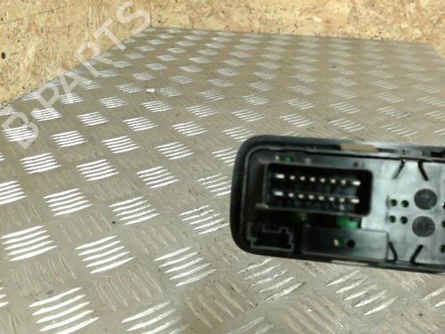 Used Left front window switch Left front window switch CITROËN C3 II (SC_) 1.2 VTi 82 (82 hp) 21729357 21729357