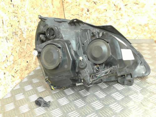 Used Left headlight RENAULT CLIO II (BB_, CB_) 1.5 dCi (B/CB07) (65 hp) 21744854