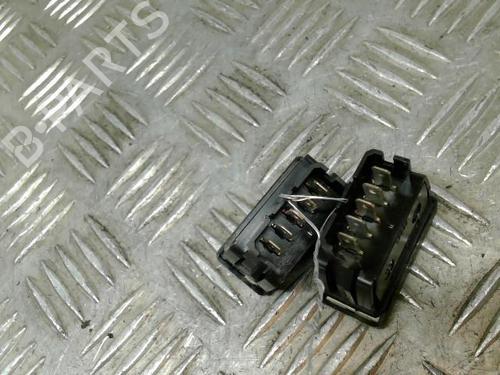 Used Left front window switch PEUGEOT 106 II (1A_, 1C_) 1.4 i (75 hp) 21749452