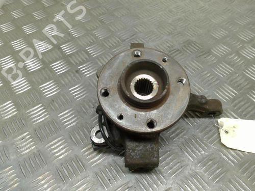 Used Left front steering knuckle NISSAN MICRA III (K12) 1.2 16V (65 hp) 21735186