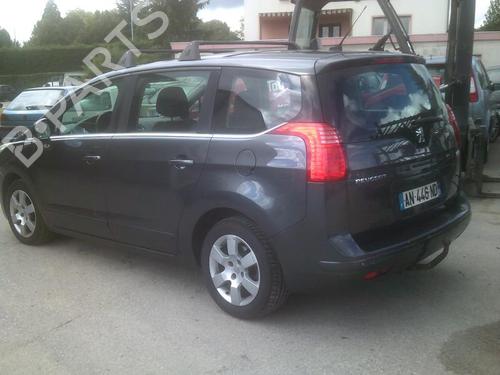 Front wiper motor PEUGEOT 5008 (0U_, 0E_) 1.6 HDi | BP21743611M29 