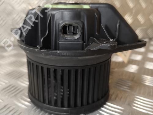 Używane Silniczek dmuchawy nagrzewnicy RENAULT SCÉNIC I MPV (JA0/1_, FA0_) 1.9 dCi RX4 (102 hp) 26736575