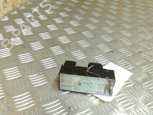 Used Left front window switch NISSAN MICRA IV (K13K, K13KK) 1.2 (80 hp) 21737822