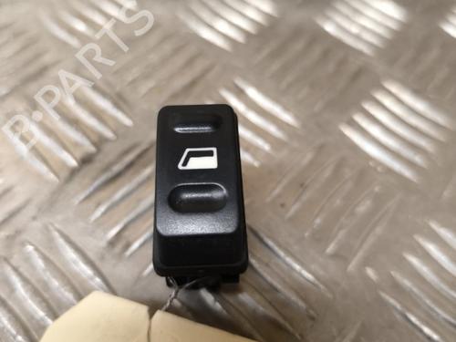Used Right front window switch CITROËN XSARA (N1) 1.8 i (90 hp) 21741393