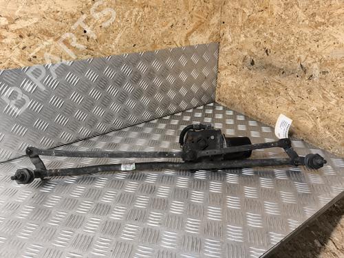 Used Front wiper motor RENAULT TRUCKS MASCOTT Platform/Chassis 120.65 (A00500007) (115 hp) 30648845