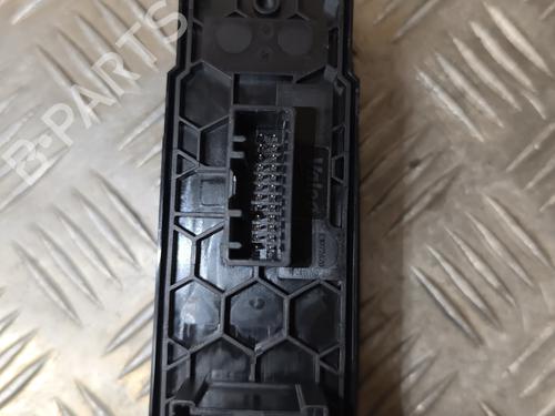 Left front window switch RENAULT MEGANE IV Hatchback (B9A/M/N_) 1.5 dCi 110 (B9A3) | BP30046265I27 - Image 1