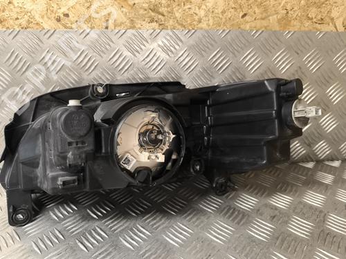 Right headlight PEUGEOT 106 II (1A_, 1C_) 1.1 i | BP26008418C29 