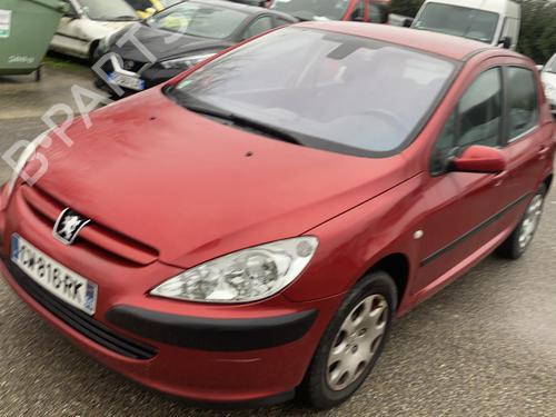 Fuse box PEUGEOT 307 (3A/C) 1.6 HDi 110 | BP21749655E1 