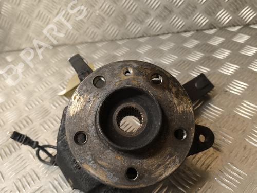 Used Right front steering knuckle OPEL VIVARO A Van (X83) 1.9 DTI (F7) (101 hp) 22006995