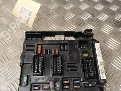 Used Fuse box PEUGEOT 307 Break (3E) 2.0 HDI 110 (107 hp) 21733442