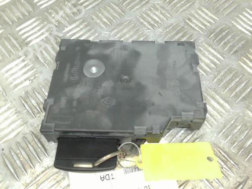 Used Card reader RENAULT CLIO IV (BH_) 0.9 TCe 90 (BHNF, BHMA, BHMH, BHJK, BHJR) (90 hp) 21730842