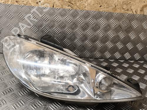 Højre forlygte PEUGEOT 206 Hatchback (2A/C) 1.6 16V (109 hp) 25867508