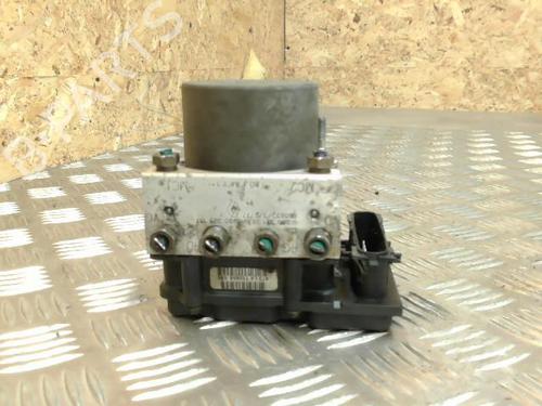 Abs pomp RENAULT TWINGO I (C06_) 1.2 16V (C060) (60 hp) 22005955