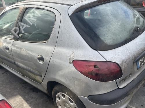 Scheinwerfer links PEUGEOT 206 Hatchback (2A/C) 2.0 HDI 90 | BP30751018C28