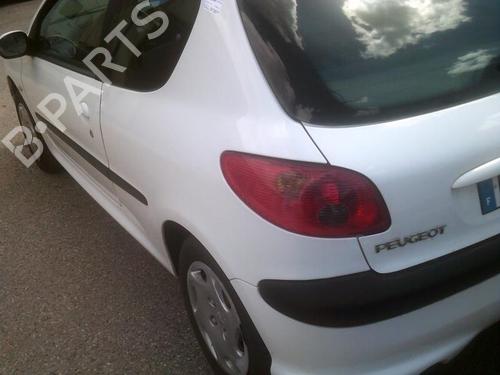Fuse box PEUGEOT 206 Hatchback (2A/C) 1.4 i | BP21743686E1 