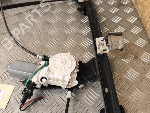 Rudehejsemekanisme Højre foran LAND ROVER FREELANDER I (L314) 2.0 Td4 4x4 | BP24148114C23 