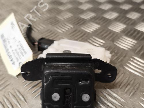 Used Tailgate lock TOYOTA YARIS (_P21_, _PA1_, _PH1_) 1.5 Hybrid (MXPH10, MXPH11) (116 hp) 21778108