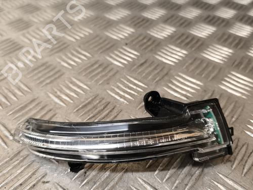 Blinklys fortil venstre RENAULT MEGANE IV Hatchback (B9A/M/N_) 1.3 TCe 115 (B9N9) (116 hp) 29156119