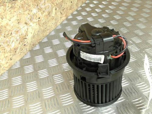 Used Heater blower motor PEUGEOT 208 I (CA_, CC_) 1.6 HDi (92 hp) 21745436