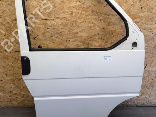 Used Right front door VW TRANSPORTER T4 Van (70A, 70H, 7DA, 7DH) 2.5 TDI (102 hp) 28335159
