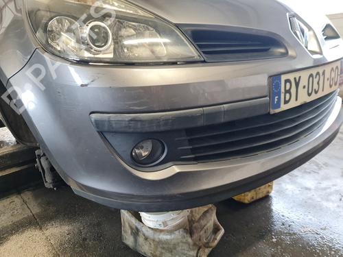 Used Front bumper RENAULT CLIO III (BR0/1, CR0/1) 1.5 dCi (BR17, CR17) (86 hp) 30364983