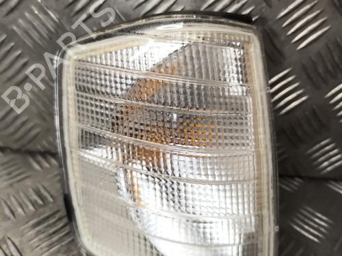 Used Right front indicator MERCEDES-BENZ 190 (W201) E 2.3 (201.028) (136 hp) 21778133
