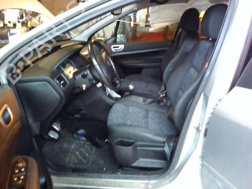 Fuse box PEUGEOT 307 (3A/C) 1.6 HDi 110 | BP21729547E1 
