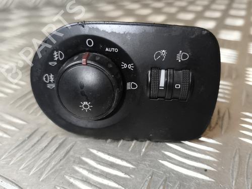 Used Headlight switch SEAT LEON (1P1) 2.0 TDI 16V (140 hp) 22532501