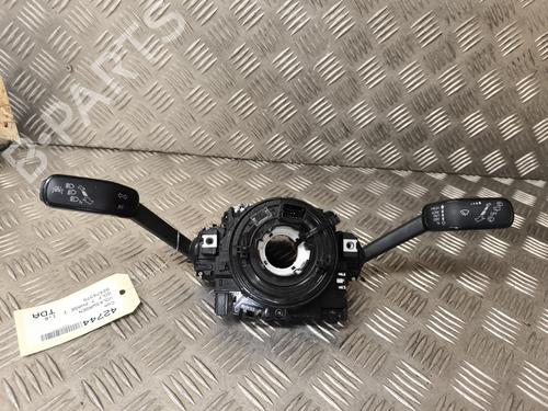 Used Steering column stalk VW GOLF VII (5G1, BQ1, BE1, BE2) 1.6 TDI (105 hp) 22011402