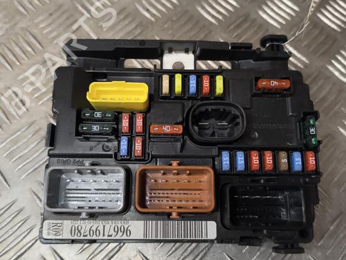 Used Fuse box PEUGEOT 207 (WA_, WC_) 1.6 HDi (90 hp) 26215193
