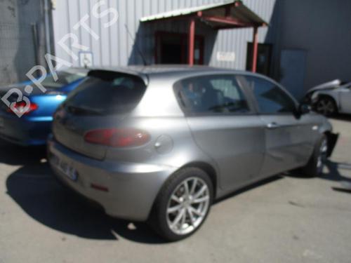 Right taillight ALFA ROMEO 147 (937_) 1.9 JTDM 16V (937.AXN1B, 937.BXN1B) | BP21751503C35 
