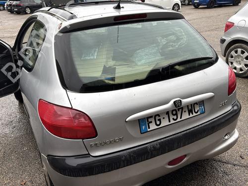 Dør høyre foran PEUGEOT 206 Hatchback (2A/C) 1.6 16V | BP30683504C3