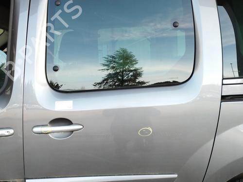 Dør venstre bak RENAULT KANGOO Express (FW0/1_) 1.5 dCi 90 (FW0G, FW05, FW08, FW11) (90 hp) 31054128