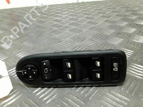 Used Left front window switch Left front window switch CITROËN C5 III (RD_) 1.6 HDi 110 (RD9HL0, RD9HR8, RD9HRA) (112 hp) 21742578 21742578