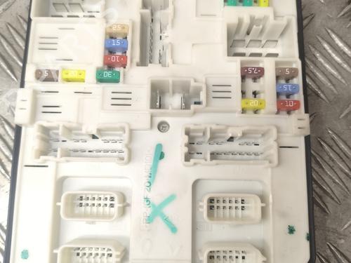 Fuse box RENAULT LAGUNA III (BT0/1) 1.5 dCi (BT00, BT0A, BT0T, BT1J) | BP26449957E1 