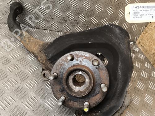 Used Left front steering knuckle NISSAN PATHFINDER III (R51) 2.5 dCi 4WD (171 hp) 22794134