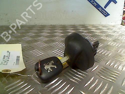Tanklokk PEUGEOT 307 (3A/C) 1.6 16V (109 hp) 21731611