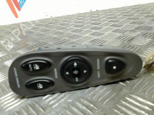 Left front window switch HYUNDAI COUPE I (RD) 2.0 16V | BP21741899I27 