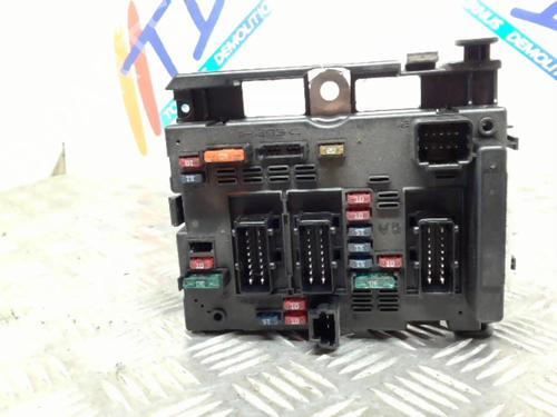 Used Fuse box PEUGEOT 206 Hatchback (2A/C) 1.4 HDi eco 70 (68 hp) 21735612