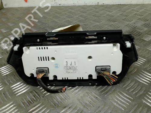 Airco bedieningspaneel SUZUKI SWIFT III (MZ, EZ) 1.3 4x4 (RS 413, ZD11S) (92 hp) 21735094