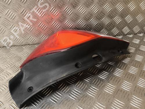 Right taillight RENAULT CLIO III (BR0/1, CR0/1) 1.2 16V (BR02, BR0J, BR11, CR02, CR0J, CR11) | BP21748072C35 
