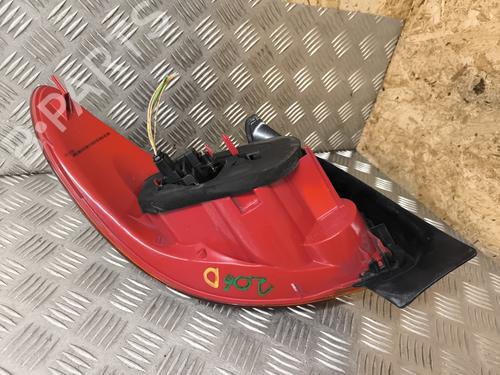 Right taillight PEUGEOT 206 Hatchback (2A/C) 2.0 HDI 90 | BP30112765C35
