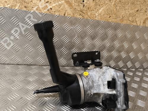 Used Steering pump PEUGEOT 308 I (4A_, 4C_) 1.6 HDi (112 hp) 21741064