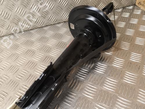 Høyre foran støtdemper TOYOTA YARIS (_P13_) 1.4 D (NLP130_, NLP130) (90 hp) 31216128